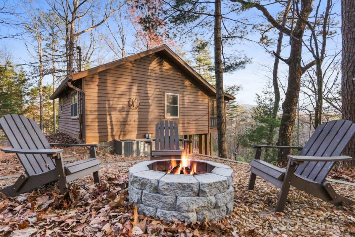 Mountain Views Hot Tub Firepit Close To Town 블루리지 외부 사진