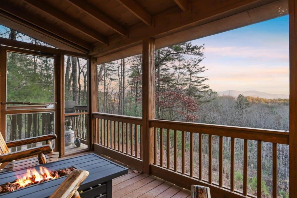 Mountain Views Hot Tub Firepit Close To Town 블루리지 외부 사진